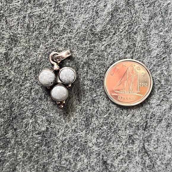 Gray jasper pendant - Picture 3 of 3